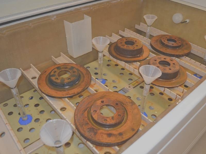 Q-FOG CCT鹽霧腐蝕試驗(yàn)箱測試過程